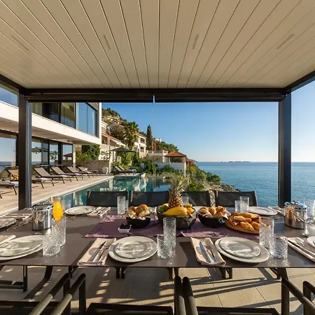 Amelie - Private Seaside Haven *