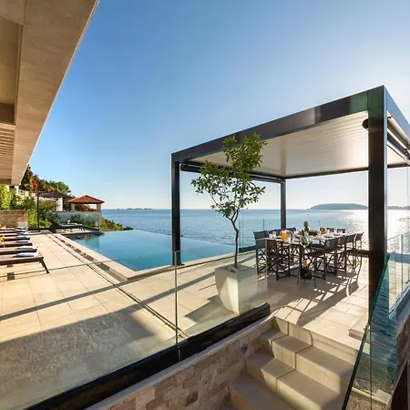 Amelie - Private Seaside Haven *